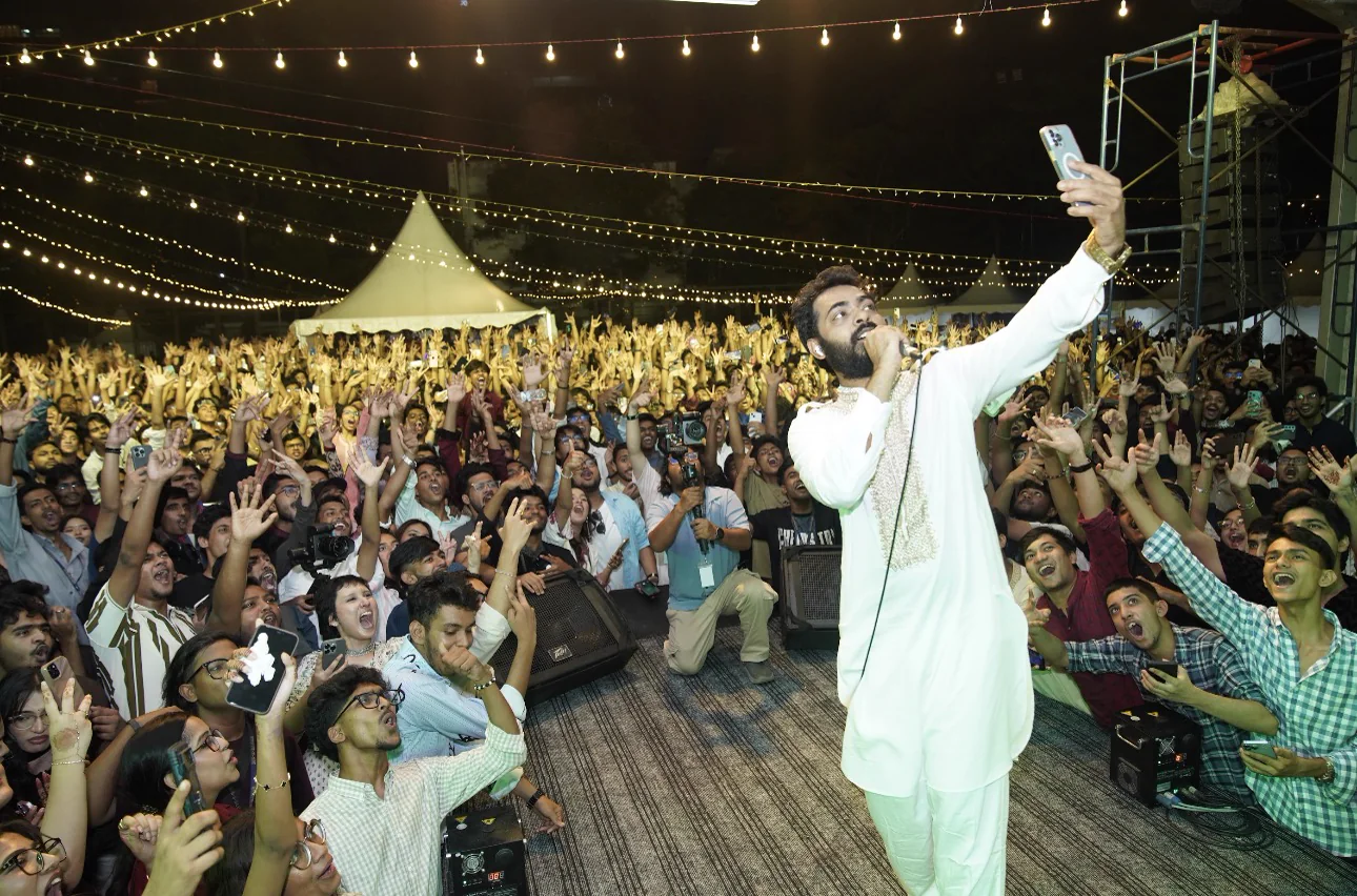 Eid-E-Bahar performer taking a selfie with an energized crowd in Dhaka